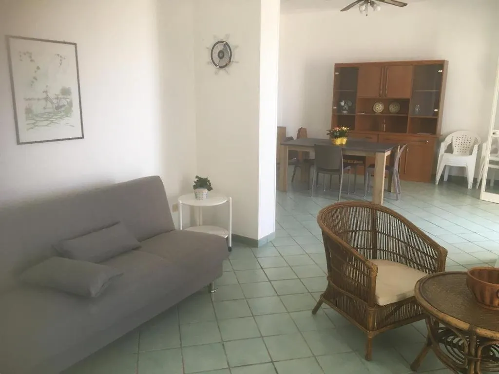 הוילה פטרוזינו Casa Aurora Vista Mare בית נופש