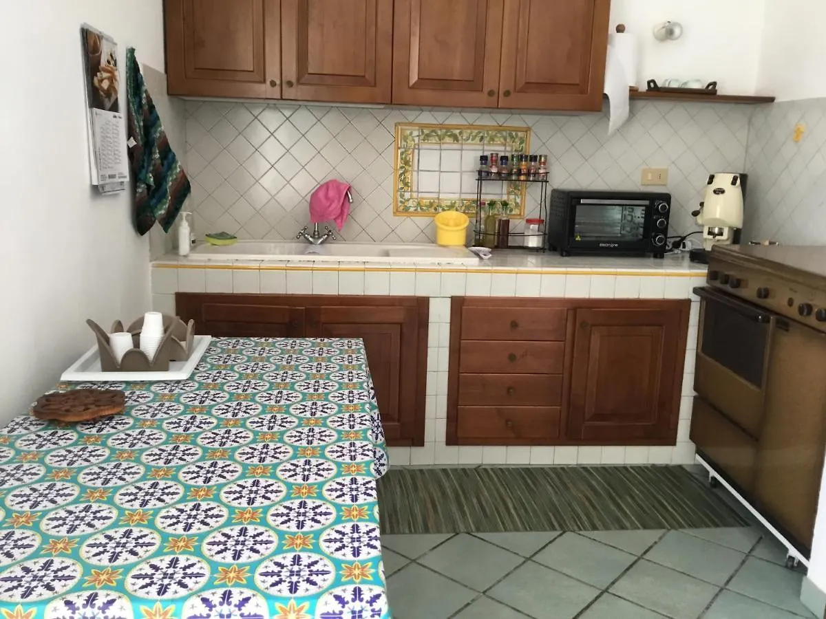 הוילה פטרוזינו Casa Aurora Vista Mare איטליה